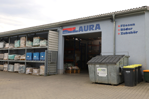 Ausstellung Laura&hellip;